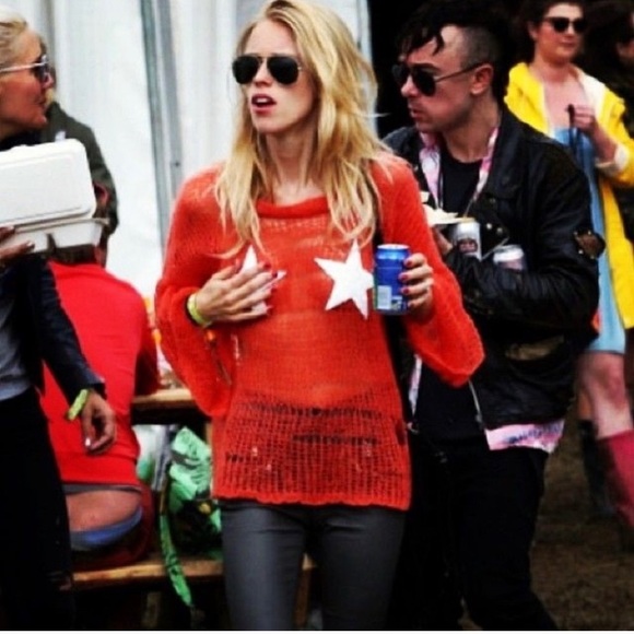 💫 Wildfox Star Bra Lost Sweater 🌊 - Picture 2 of 7